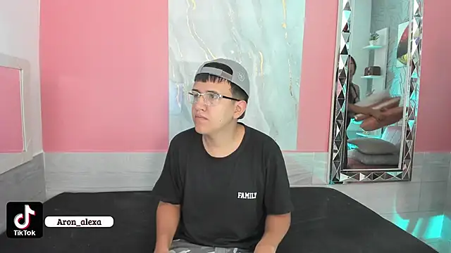 aron alexa online show from January 18, 2025, 1:29 pm