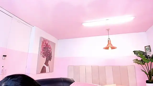 Snapshot of Red_lady chatting on January 12, 2025, 4:52 am Red lady online show from January 12, 2025, 4:52 am