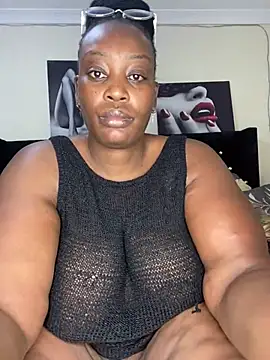 MsWhiteChocolatte online show from March 3, 2025, 6:37 am