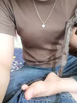 Snapshot of -Almira- chatting on September 11, 2025, 2:00 am -Almira- online show from September 11, 2025, 2:00 am