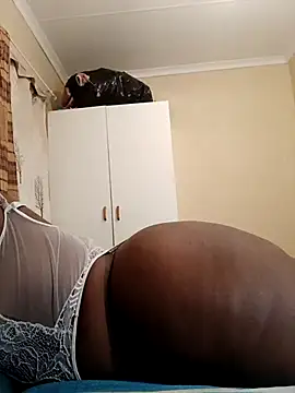 curvybigAssxx online show from September 12, 2025, 2:11 am