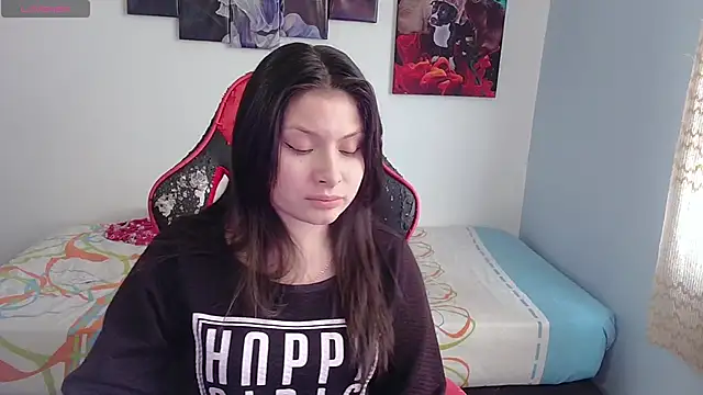 jessica gomez online show from November 26, 2025, 9:38 pm