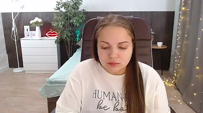 Snapshot of Crazyy_girl_ chatting on March 2, 2025, 11:39 am Crazyy girl online show from March 2, 2025, 11:39 am