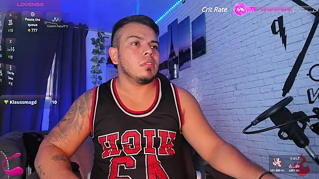 Snapshot of Naughty_Charly chatting on February 6, 2025, 3:20 pm Naughty Charly online show from February 6, 2025, 3:20 pm