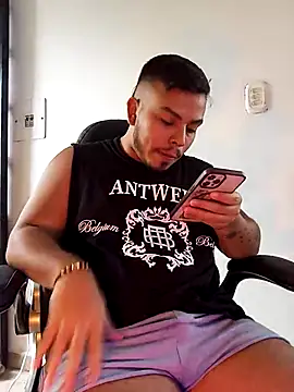 Snapshot of Naughty_Charly chatting on February 23, 2025, 6:34 pm Naughty Charly online show from February 23, 2025, 6:34 pm