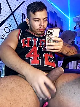 Snapshot of Naughty_Charly chatting on March 4, 2025, 3:15 pm Naughty Charly online show from March 4, 2025, 3:15 pm