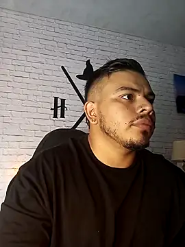 Snapshot of Naughty_Charly chatting on March 10, 2025, 3:20 pm Naughty Charly online show from March 10, 2025, 3:20 pm