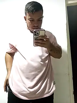 Snapshot of Naughty_Charly chatting on March 14, 2025, 1:37 am Naughty Charly online show from March 14, 2025, 1:37 am