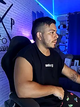 Snapshot of Naughty_Charly chatting on March 21, 2025, 5:02 pm Naughty Charly online show from March 21, 2025, 5:02 pm