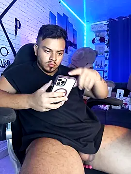 Snapshot of Naughty_Charly chatting on March 21, 2025, 8:08 pm Naughty Charly online show from March 21, 2025, 8:08 pm