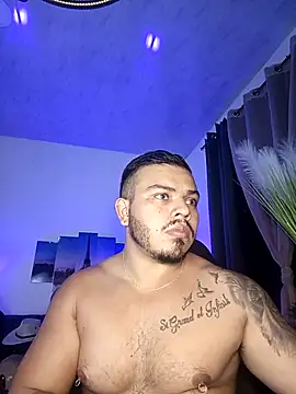 Snapshot of Naughty_Charly chatting on September 15, 2025, 12:21 am Naughty Charly online show from September 15, 2025, 12:21 am