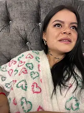 ivanna rivera online show from January 27, 2025, 8:39 pm