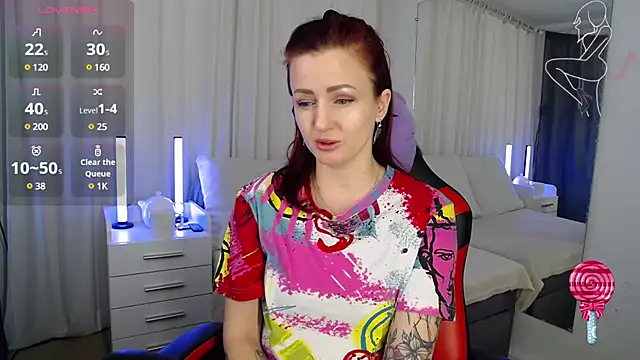 Snapshot of ElisaJane chatting on January 14, 2025, 10:23 pm ElisaJane online show from January 14, 2025, 10:23 pm