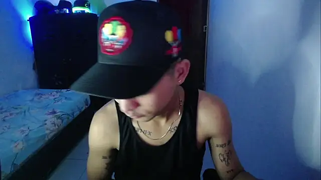 Snapshot of Sxntisaul__ chatting on February 11, 2025, 12:27 pm Sxntisaul online show from February 11, 2025, 12:27 pm