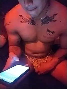 Snapshot of Woofer_dick chatting on December 20, 2025, 1:12 am Woofer dick online show from December 20, 2025, 1:12 am