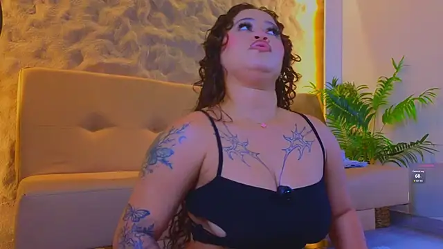 Isa  Blanc online show from November 26, 2025, 2:23 am