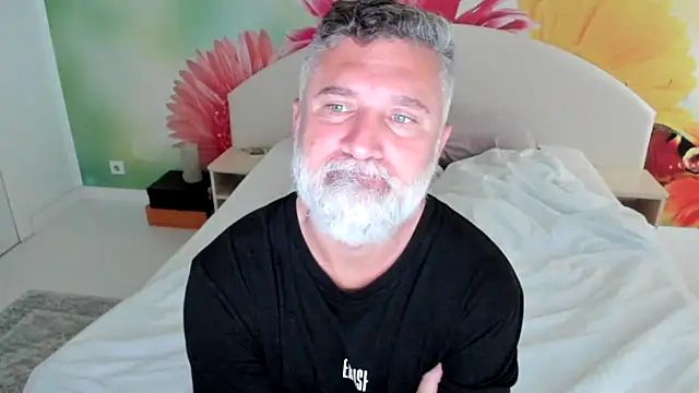 Snapshot of BlowMyXXL chatting on November 27, 2025, 8:27 am BlowMyXXL online show from November 27, 2025, 8:27 am