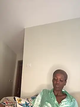 Fanclubbbbb online show from November 11, 2025, 5:18 am