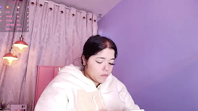 Snapshot of rose_barbara chatting on January 18, 2025, 12:04 pm rose barbara online show from January 18, 2025, 12:04 pm
