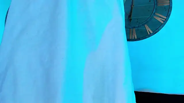 Snapshot of Mike_0233_ chatting on January 22, 2025, 6:52 am Mike 0233 online show from January 22, 2025, 6:52 am