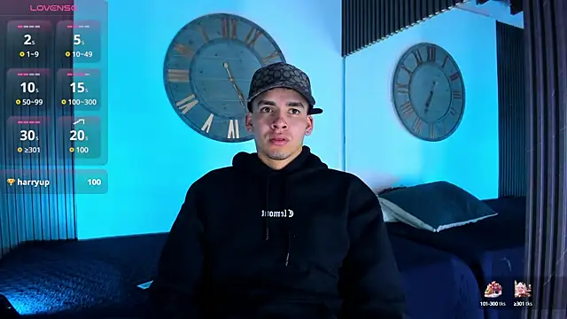 Snapshot of Mike_0233_ chatting on March 5, 2025, 3:51 am Mike 0233 online show from March 5, 2025, 3:51 am