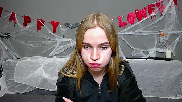 MargaritaKiss online show from October 14, 2025, 7:14 pm