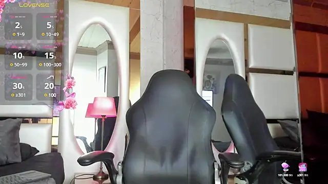 Snapshot of CloeRodriguez chatting on February 14, 2025, 2:44 pm CloeRodriguez online show from February 14, 2025, 2:44 pm