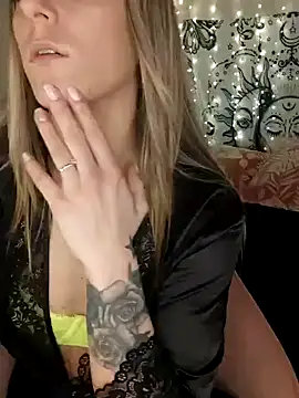 Nikiita-28 online show from January 9, 2025, 7:29 pm