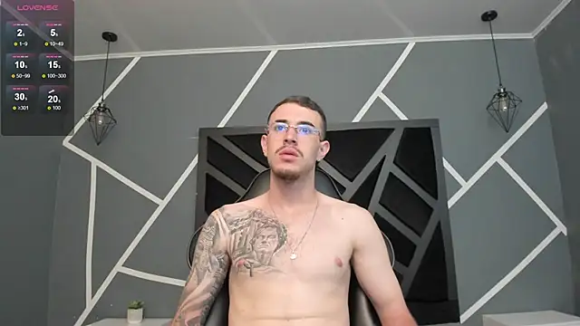 Snapshot of CodyWalkerR chatting on October 2, 2025, 5:31 pm CodyWalkerR online show from October 2, 2025, 5:31 pm