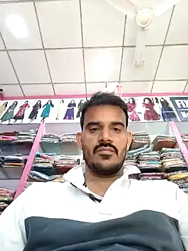 Snapshot of absoluteright chatting on December 10, 2024, 9:44 am absoluteright online show from December 10, 2024, 9:44 am