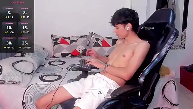 Snapshot of cute_diego_ chatting on October 22, 2025, 11:04 pm cute diego online show from October 22, 2025, 11:04 pm