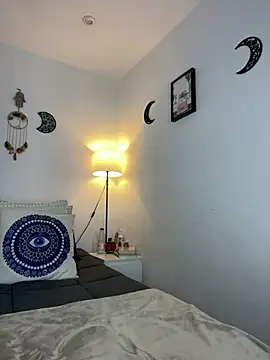 EmelyRogers online show from February 7, 2025, 5:29 pm