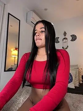 EmelyRogers online show from March 21, 2025, 7:24 pm