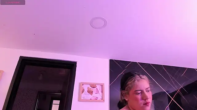 Snapshot of taylor_cupper chatting on October 2, 2025, 7:54 pm taylor cupper online show from October 2, 2025, 7:54 pm