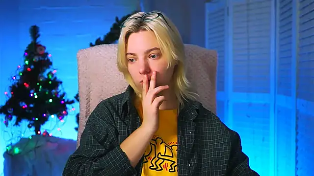 Snapshot of RocKStone_ chatting on January 7, 2025, 4:08 am RocKStone  online show from January 7, 2025, 4:08 am