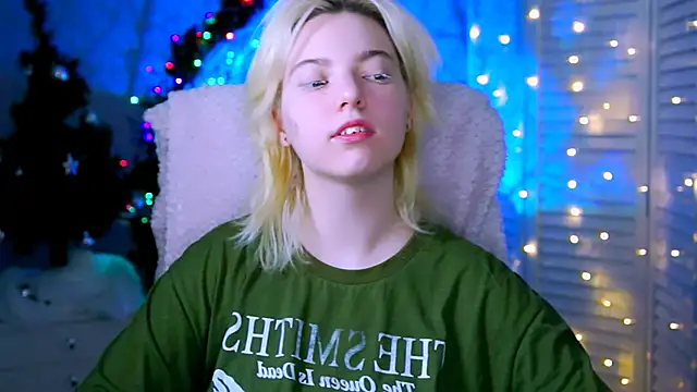 Snapshot of RocKStone_ chatting on January 14, 2025, 4:15 am RocKStone  online show from January 14, 2025, 4:15 am