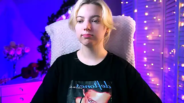 Snapshot of RocKStone_ chatting on January 21, 2025, 4:21 am RocKStone  online show from January 21, 2025, 4:21 am