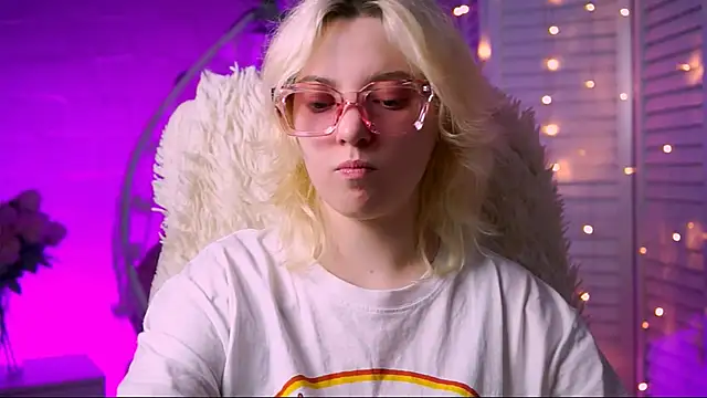 Snapshot of RocKStone_ chatting on February 10, 2025, 4:08 am RocKStone  online show from February 10, 2025, 4:08 am