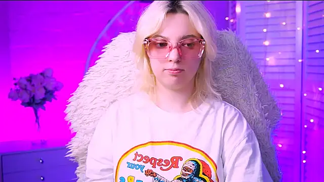 Snapshot of RocKStone_ chatting on February 10, 2025, 7:15 am RocKStone  online show from February 10, 2025, 7:15 am