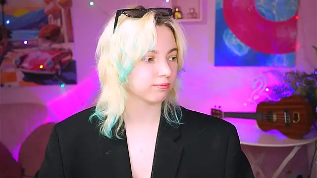 Snapshot of RocKStone_ chatting on February 17, 2025, 11:13 am RocKStone  online show from February 17, 2025, 11:13 am