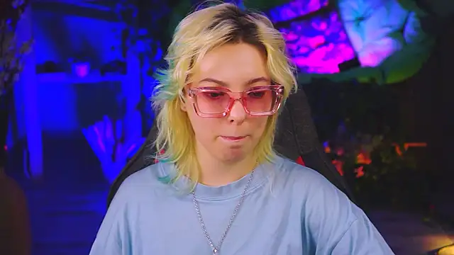 Snapshot of RocKStone_ chatting on February 19, 2025, 7:17 am RocKStone  online show from February 19, 2025, 7:17 am