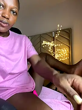 Snapshot of kellya_ chatting on September 13, 2025, 11:37 pm kellya  online show from September 13, 2025, 11:37 pm
