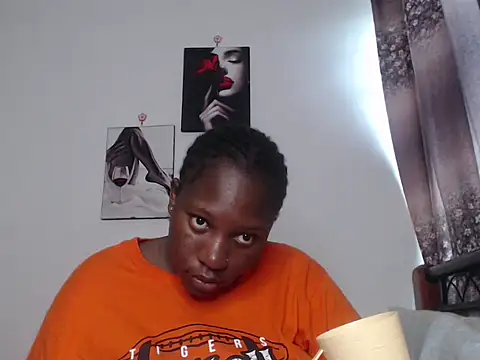 Snapshot of Whimsicalwillow chatting on October 31, 2025, 10:49 am Whimsicalwillow online show from October 31, 2025, 10:49 am