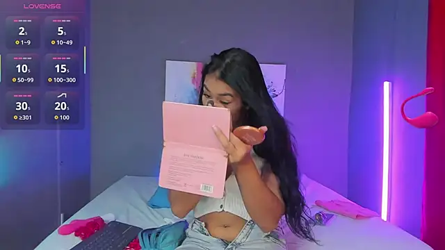 MadissonShakur online show from September 16, 2025, 5:14 pm