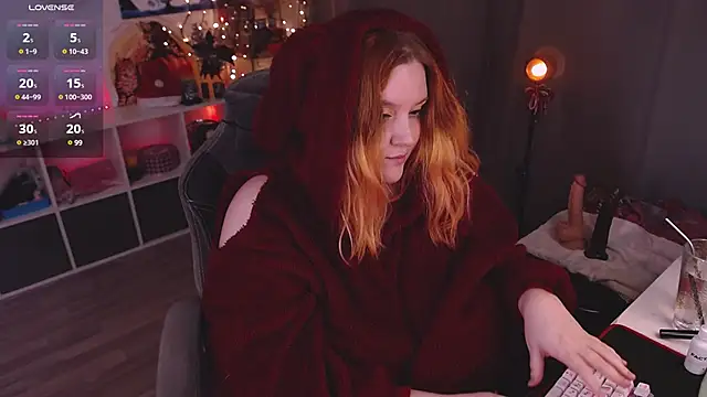 Snapshot of lissamuff chatting on December 14, 2024, 8:29 pm lissamuff online show from December 14, 2024, 8:29 pm