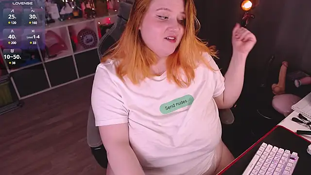 Snapshot of lissamuff chatting on January 6, 2025, 8:50 pm lissamuff online show from January 6, 2025, 8:50 pm