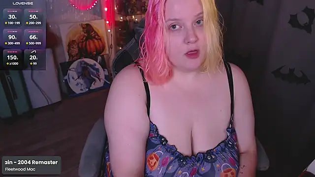 Snapshot of lissamuff chatting on October 24, 2025, 3:19 pm lissamuff online show from October 24, 2025, 3:19 pm