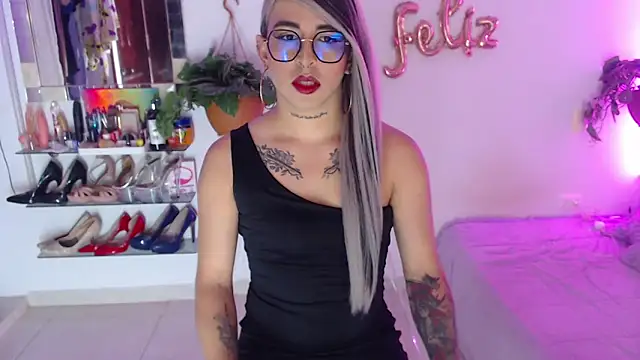 Snapshot of Laveneno_ortiz07 chatting on December 16, 2024, 11:07 pm Laveneno ortiz07 online show from December 16, 2024, 11:07 pm