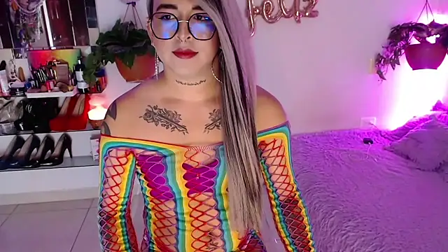 Snapshot of Laveneno_ortiz07 chatting on October 3, 2025, 12:07 am Laveneno ortiz07 online show from October 3, 2025, 12:07 am