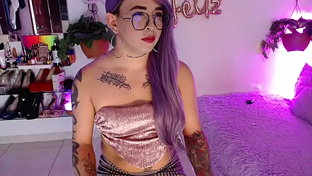 Snapshot of Laveneno_ortiz07 chatting on October 9, 2025, 11:47 pm Laveneno ortiz07 online show from October 9, 2025, 11:47 pm